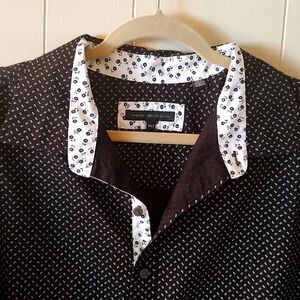 MEN'S BLACK and White SHORT SLEEVE BUTTON UP SHIRT RETRO SIZE XL.